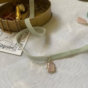 🩰🧸 Vintage Rose Quartz Pendant 🧸🩰